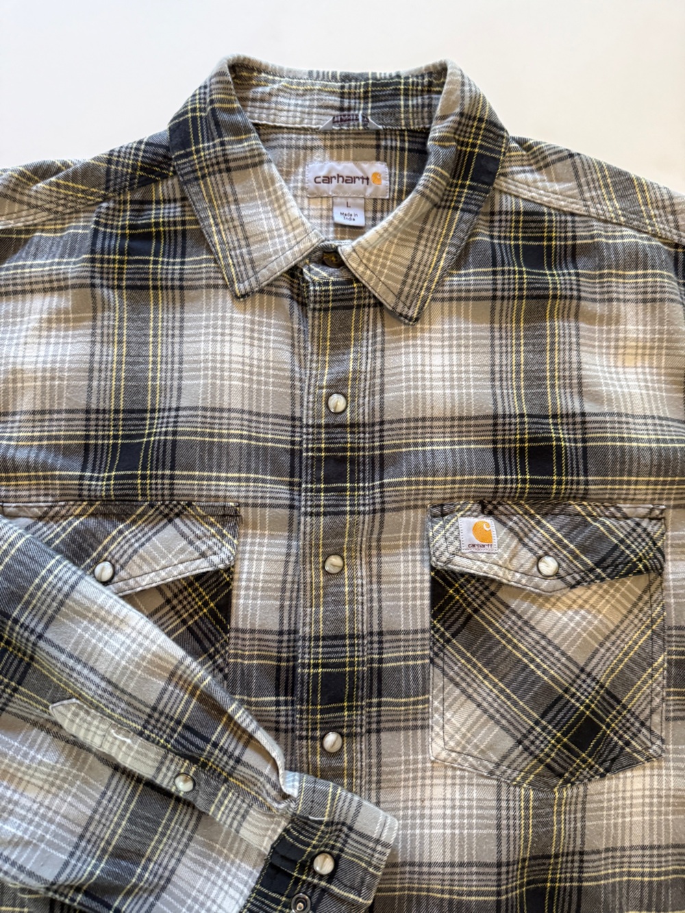 Carhartt Relaxed Fit Flannel Shirt – Men’s Large – Gray/Tan Plaid – Snap Front